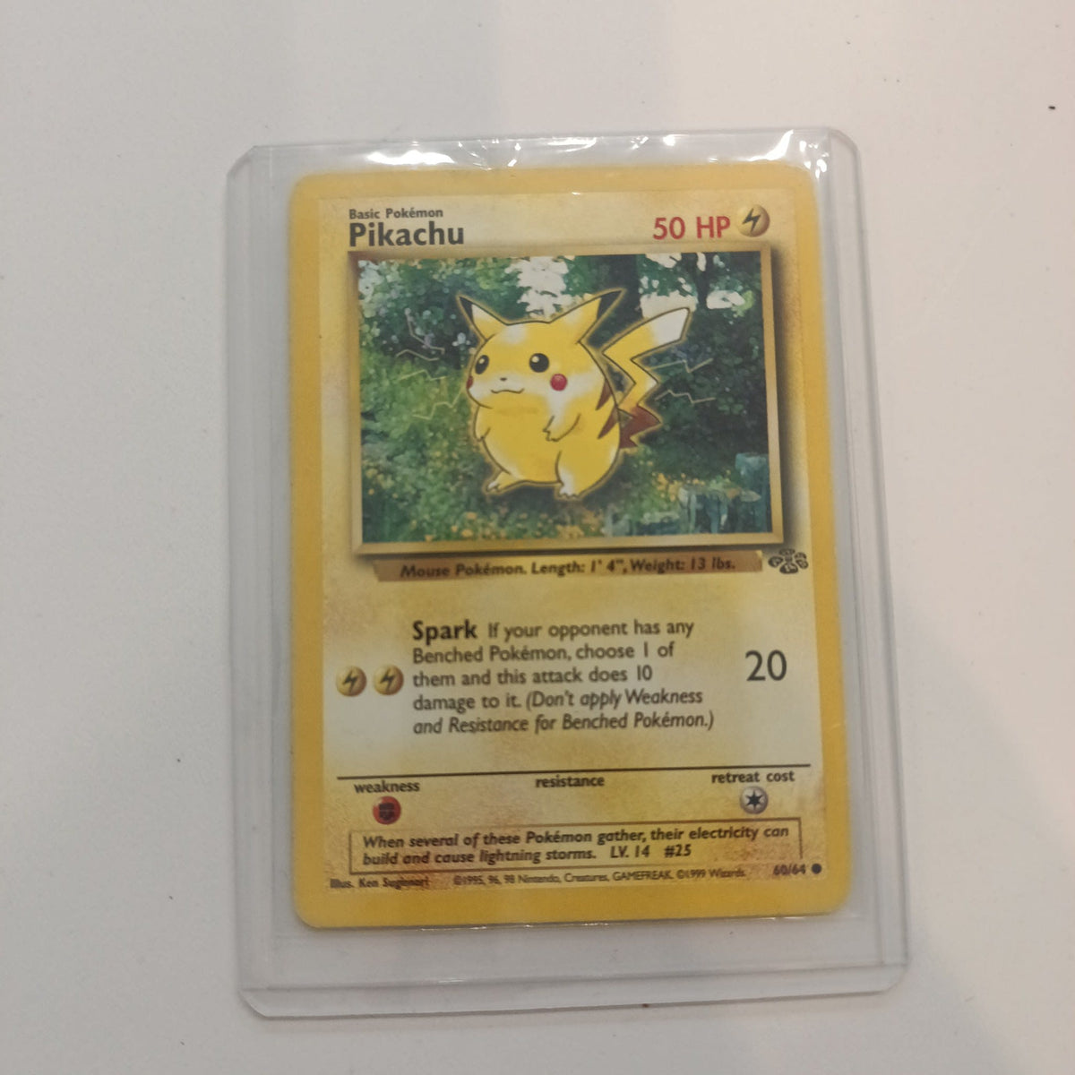 1999 Wizards of the Coast Base Set Pikachu #60/64
