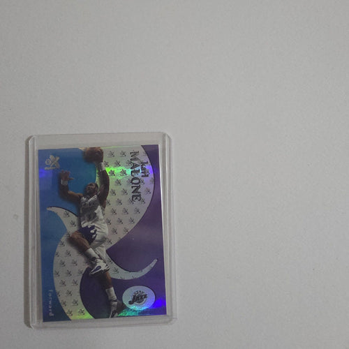 2000 Fleer E-X Karl Malone Holo/Refractor #49