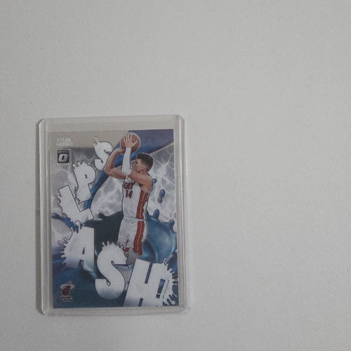2020 Panini Donruss Optic Splash Tyler Herro #4