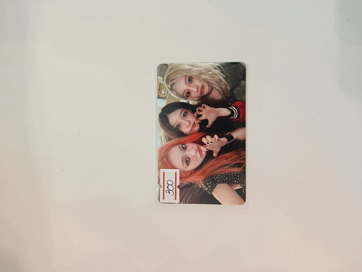 Weverse Shop MAMIHLAPINATAPAI MAMIHLAPINATAPAI MAMAMOO+ (Group)
