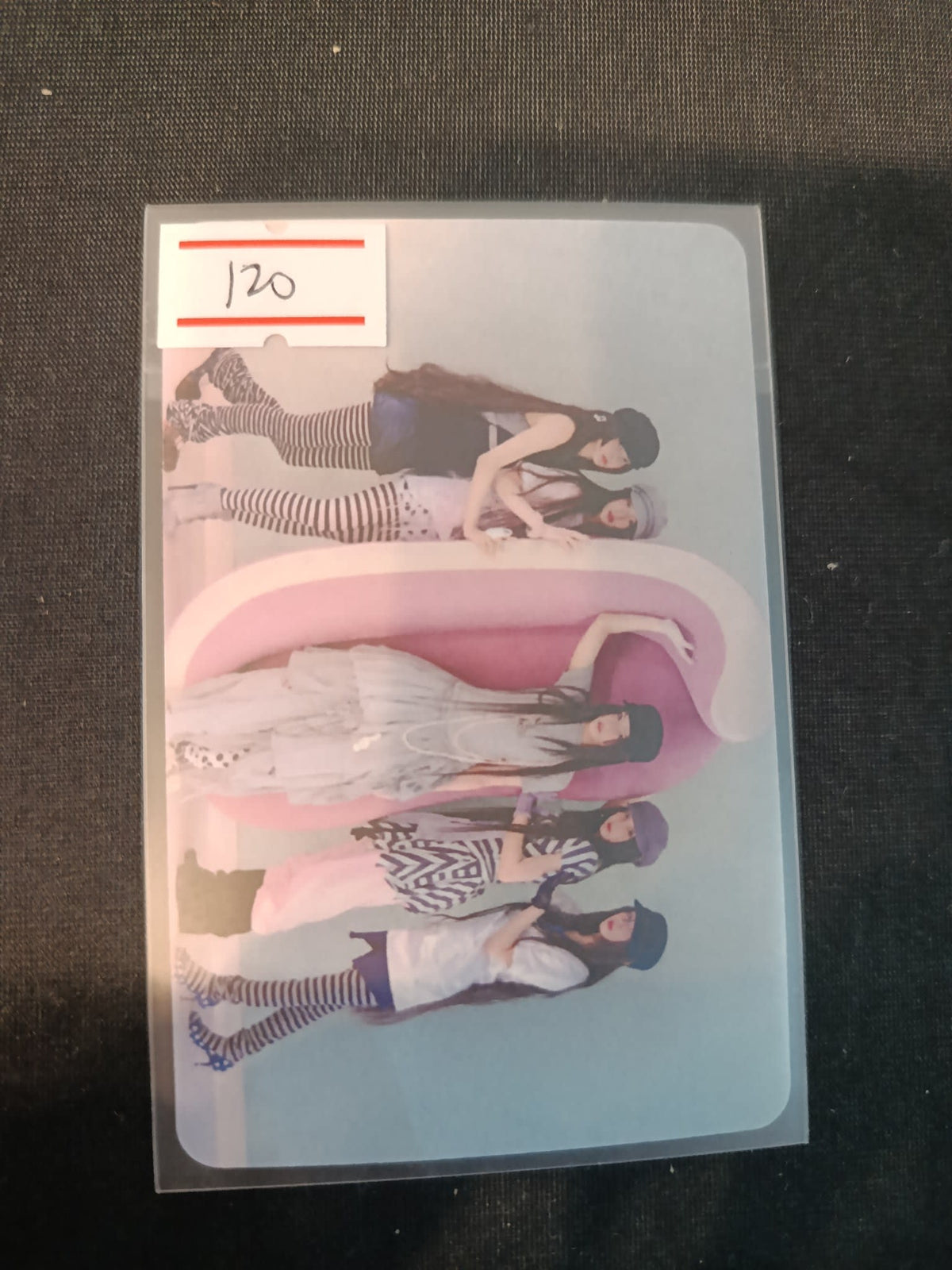 NewJeans
