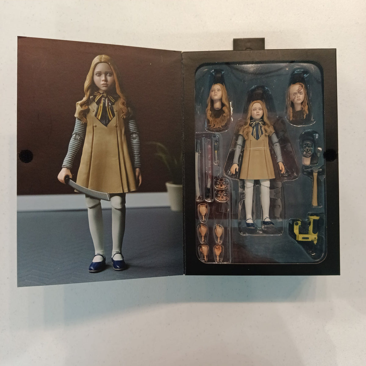 NECA Ultimate Action Figure M3GAN (Model 3 Generative Android)