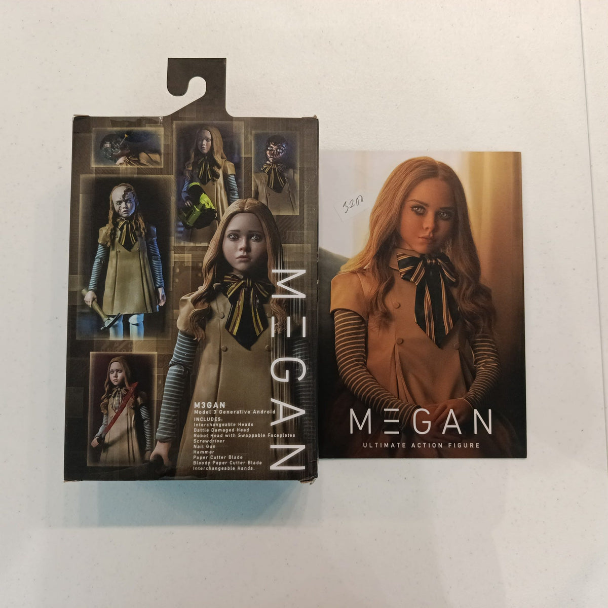 NECA Ultimate Action Figure M3GAN (Model 3 Generative Android) - view 2