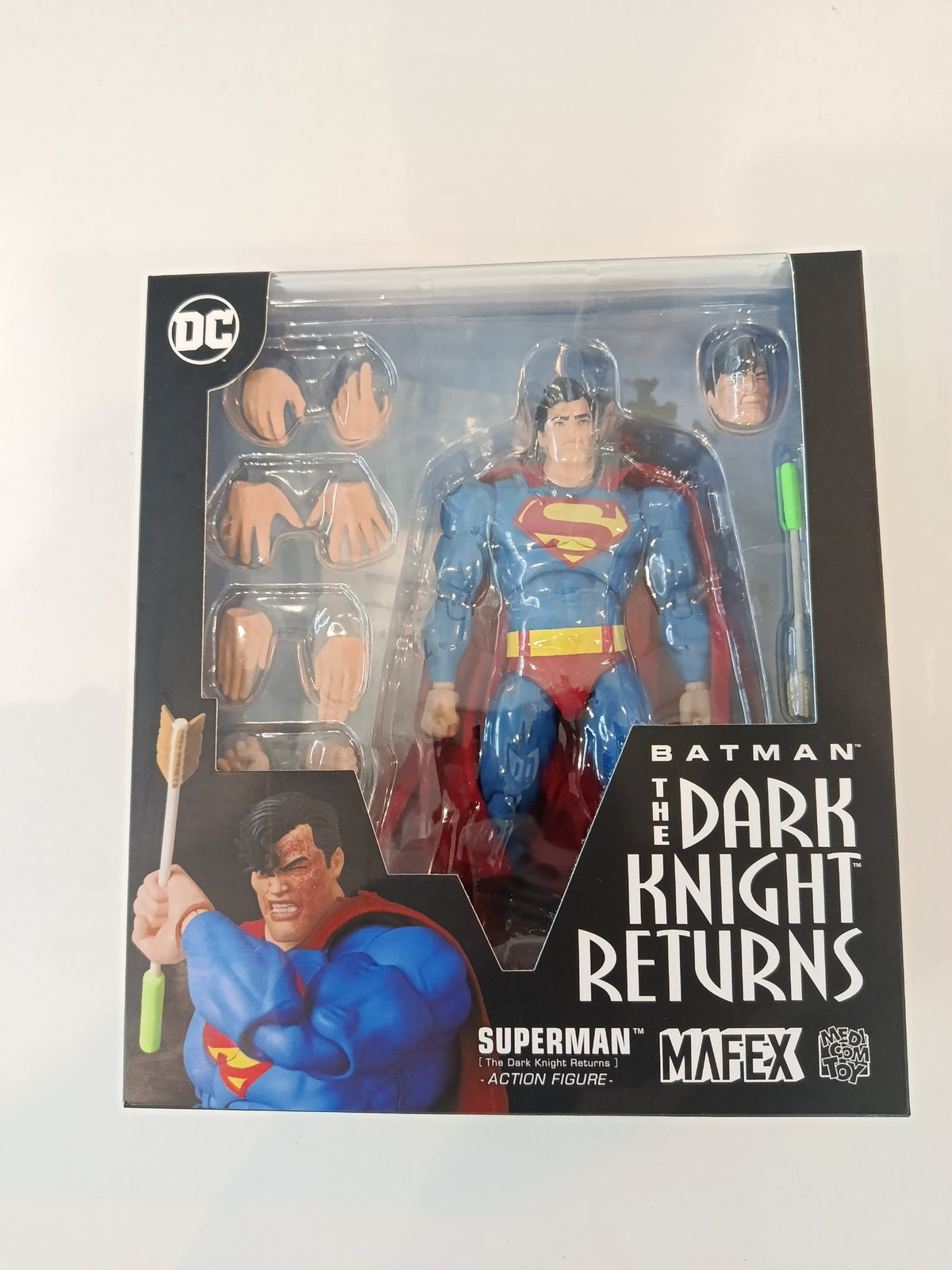 MAFEX Batman: The Dark Knight Returns Superman