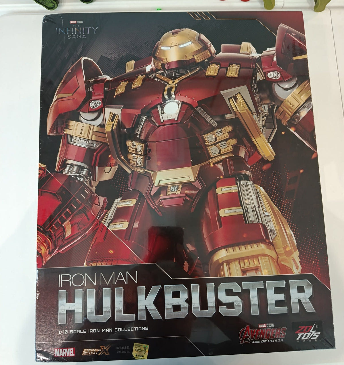 ZD Toys 1/10 Scale Iron Man Collections Iron Man Hulkbuster (Mark 44)