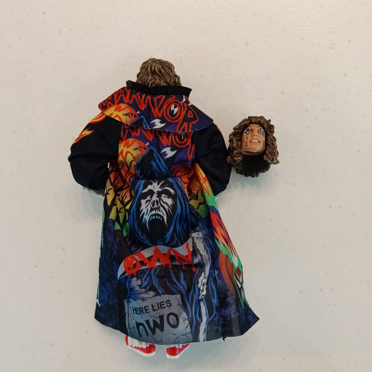 WWE Figure Elite Collection Ultimate Warrior - view 2