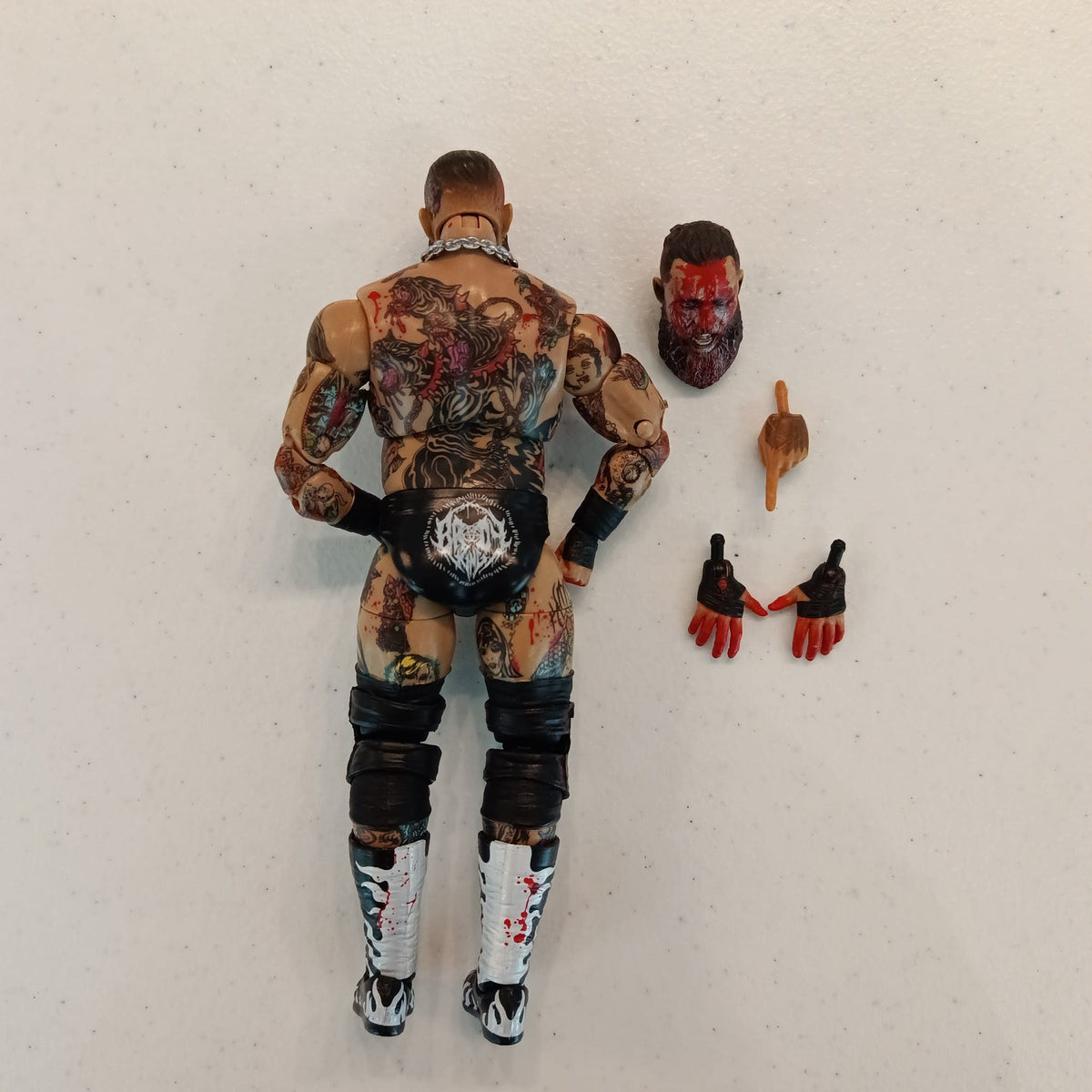 WWE Elite Defining Moments / Bloody Battle Variant - view 2