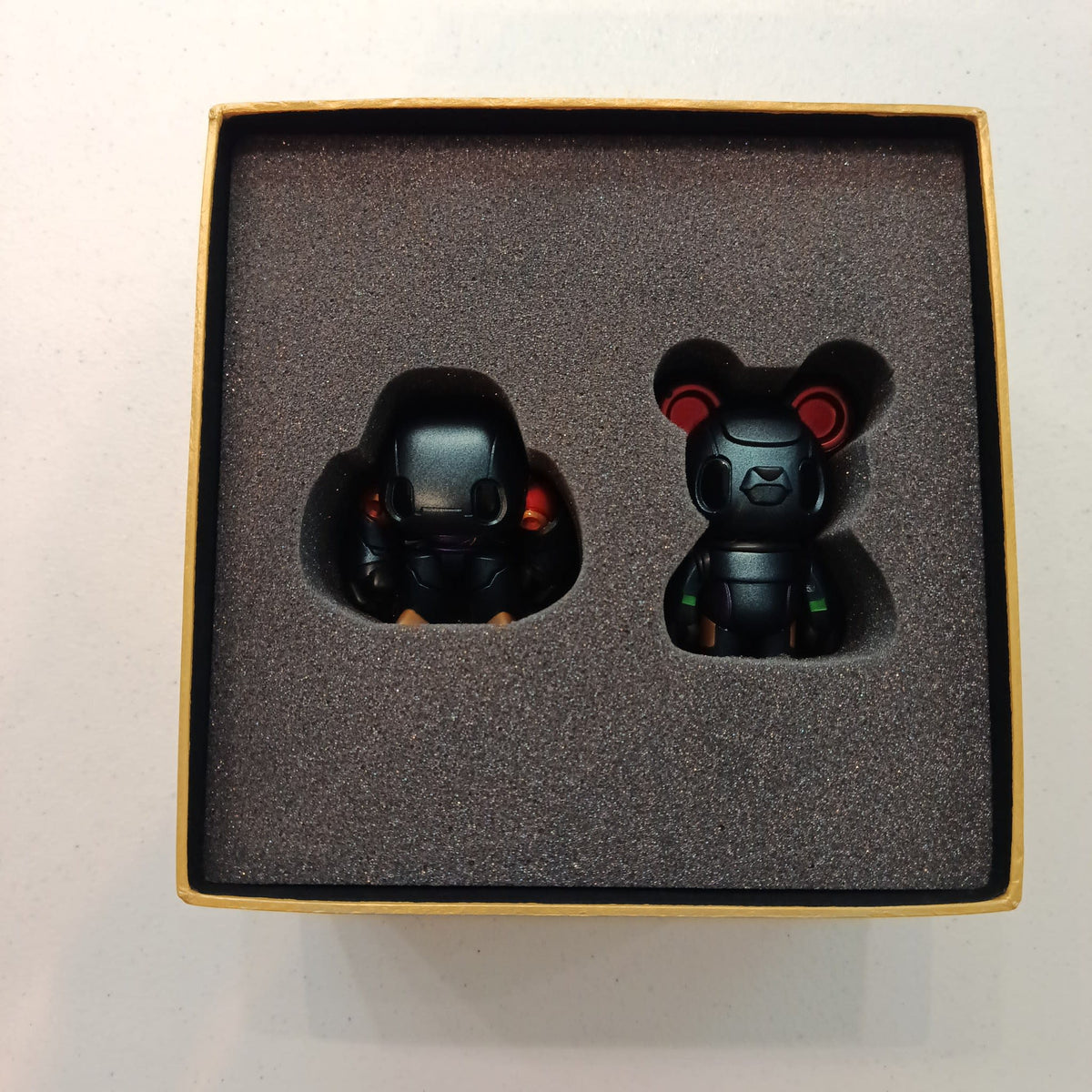 2024 Vinyc x Collectors Fest Manila Y5 & B3 Limited Edition Y5 & B3 Two-Pack Set - view 2