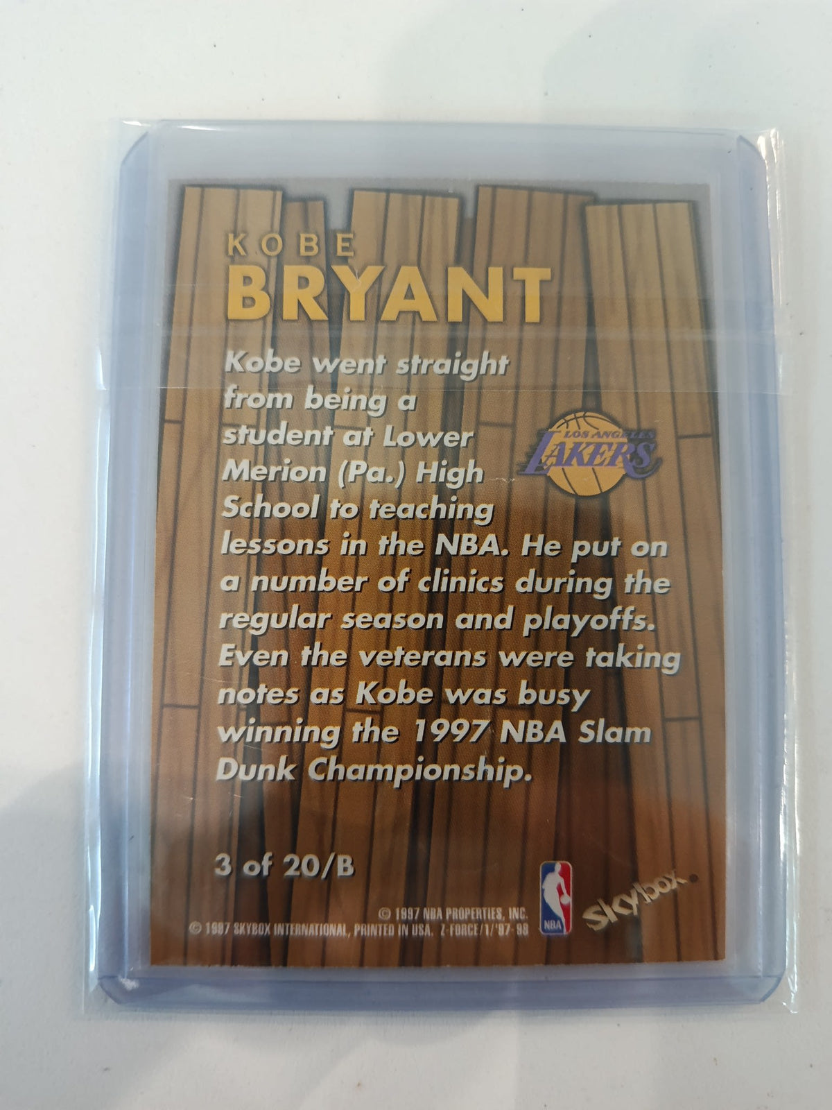 1997-98 Skybox Z-Force Boss Kobe Bryant #3 of 20/B - view 2