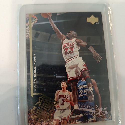 1995 Upper Deck Collector's Choice Slam Dunk Michael Jordan Electric Court #352