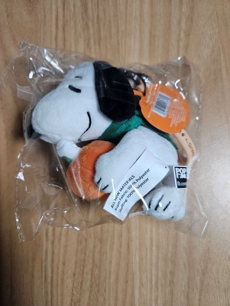 2026 Peanuts Peanuts Worldwide Snoopy - view 2