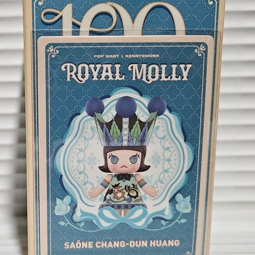 Pop Mart Royal Molly Saône Chang-Dun Huang