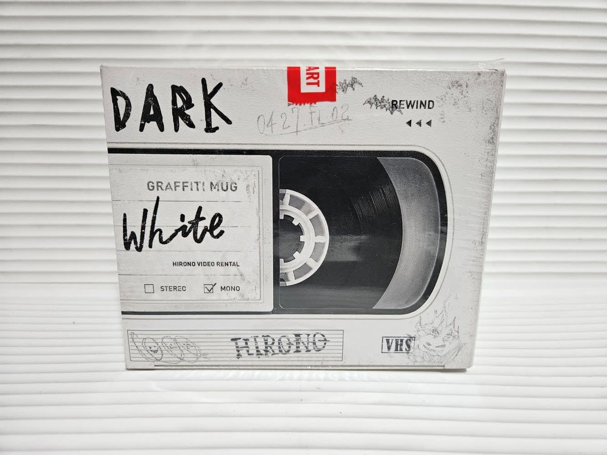 Hirono Dark Graffiti Mug White