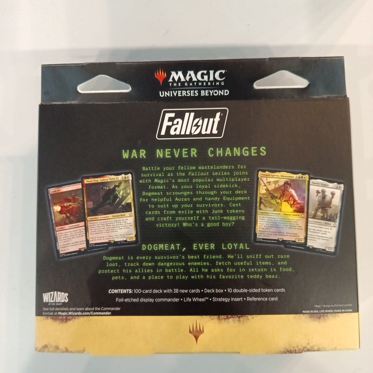 Magic: The Gathering Universes Beyond: Fallout Dogmeat, Ever Loyal Commander Deck 2024 (En - view 2