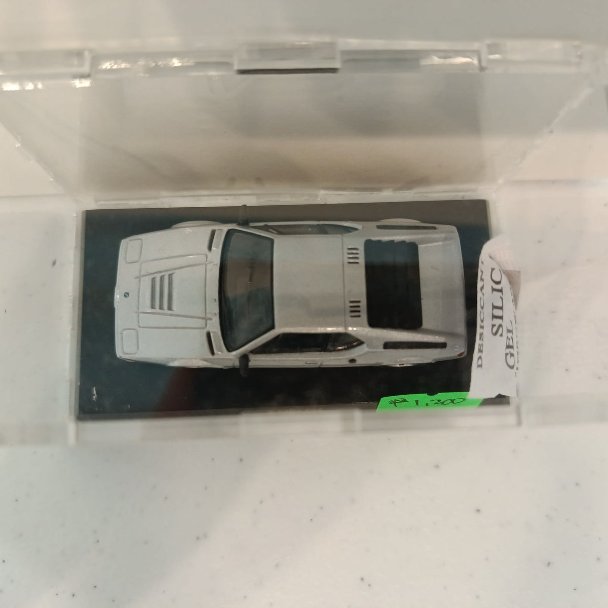 Diecast BMW M1 - view 2