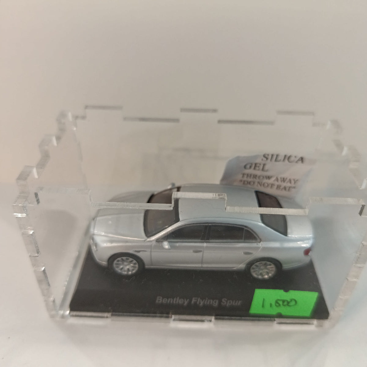 Diecast Bentley Flying Spur - view 2