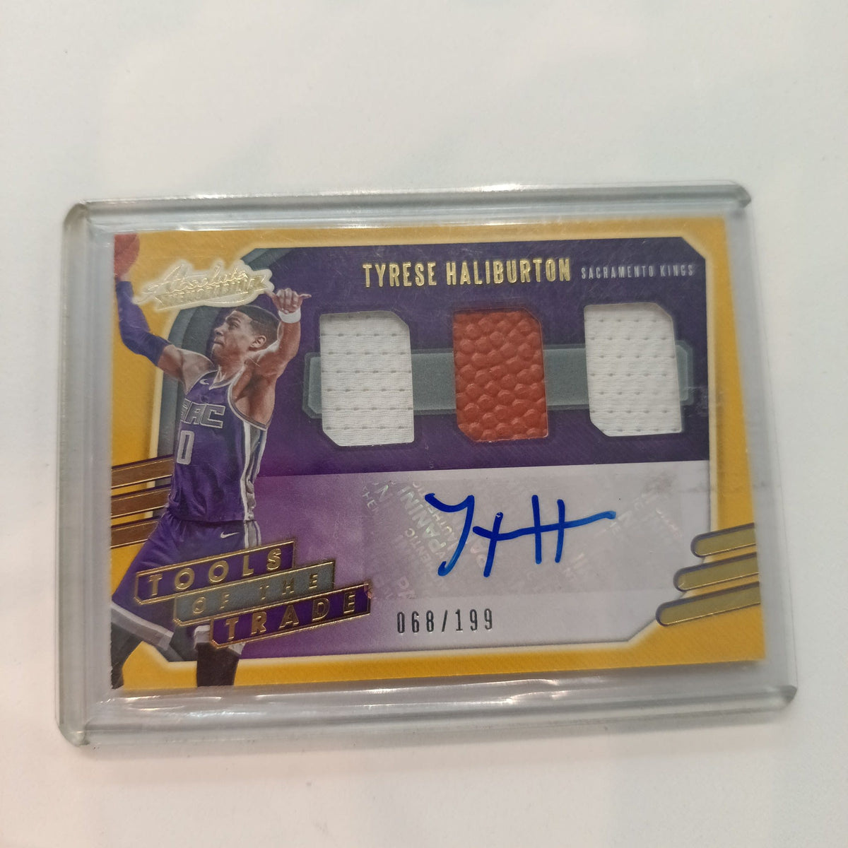 2020-21 Panini Absolute Memorabilia Tools of the Trade Tyrese Haliburton Gold /199 #TT3-TH