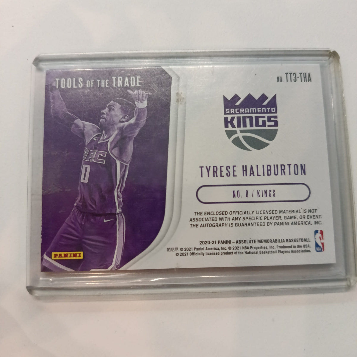 2020-21 Panini Absolute Memorabilia Tools of the Trade Tyrese Haliburton Gold /199 #TT3-TH - view 2