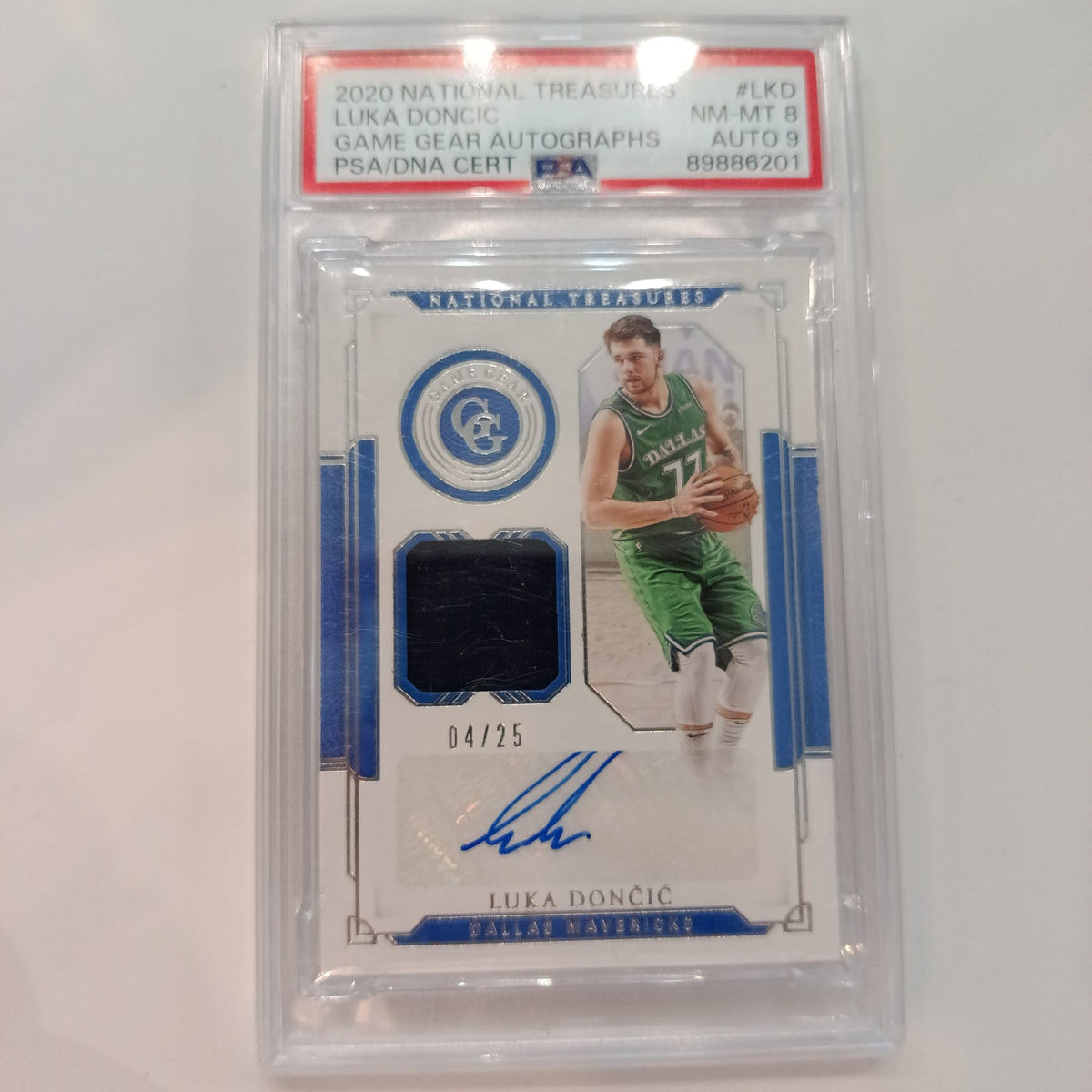 2020 Panini National Treasures Game Gear Autographs Luka Doncic #LKD PSA 9