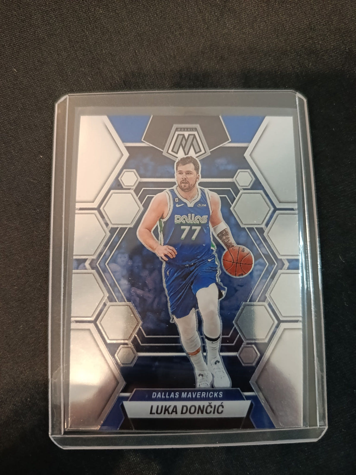 2022-23 Panini Mosaic Luka Dončić #1
