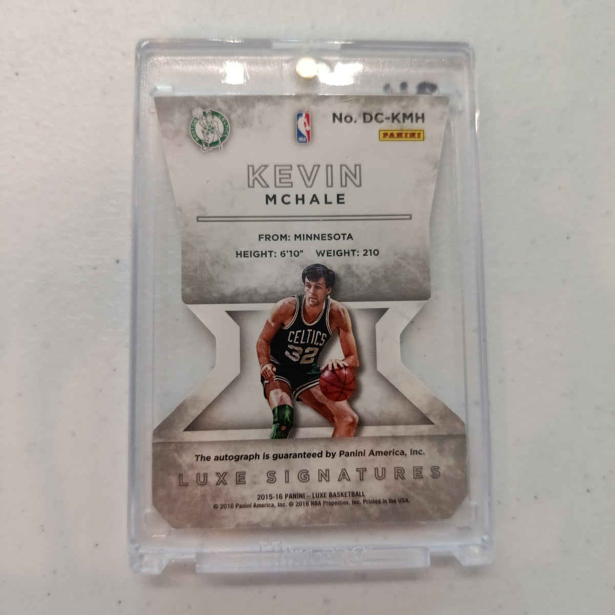 2015-16 Panini Luxe Luxe Signatures Kevin McHale #DC-KMH - view 2