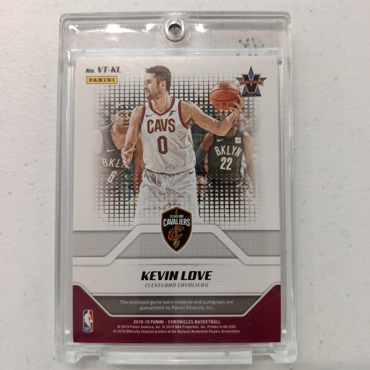 2018-19 Panini Chronicles V-Team Kevin Love #VT-KL - view 2