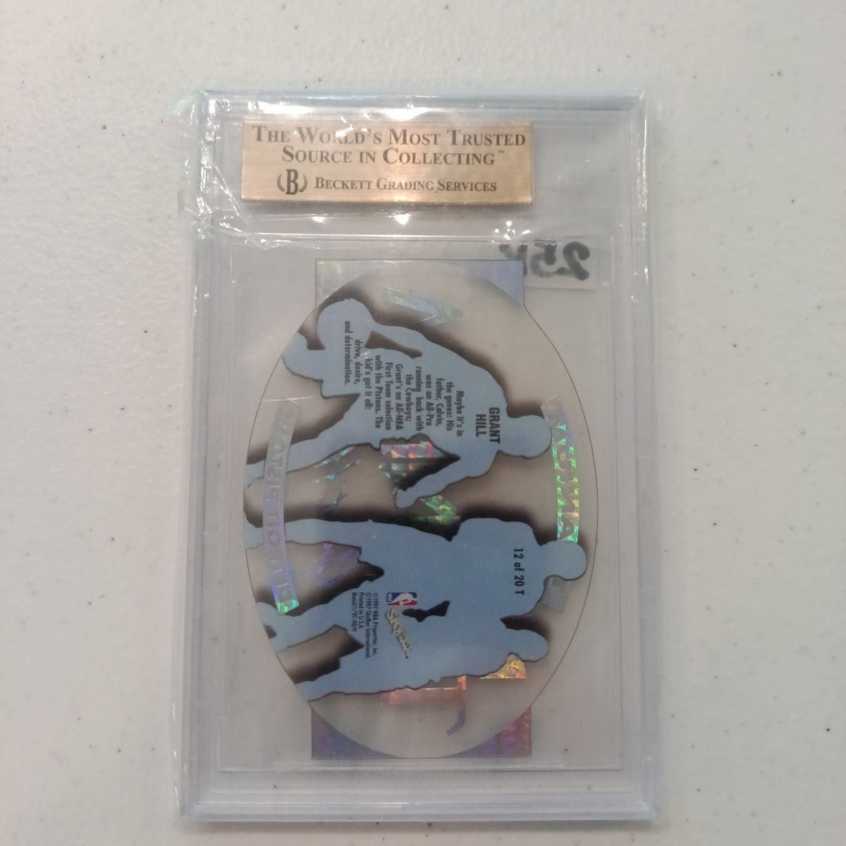 1997-98 Metal Universe Titanium Grant Hill #12 Beckett Grading Services 9.5 - view 2