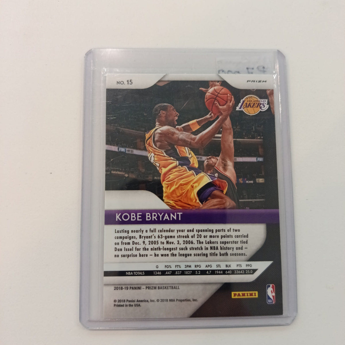 2018-19 Panini Prizm Kobe Bryant #15 - view 2