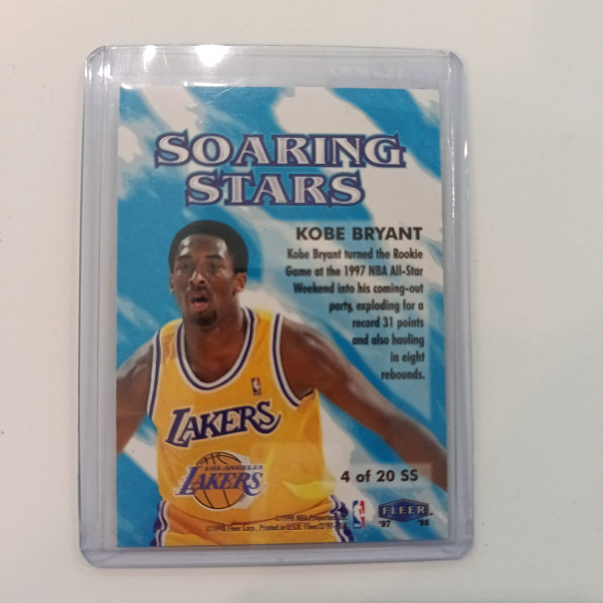 1997 Fleer Soaring Stars Kobe Bryant #4 - view 2