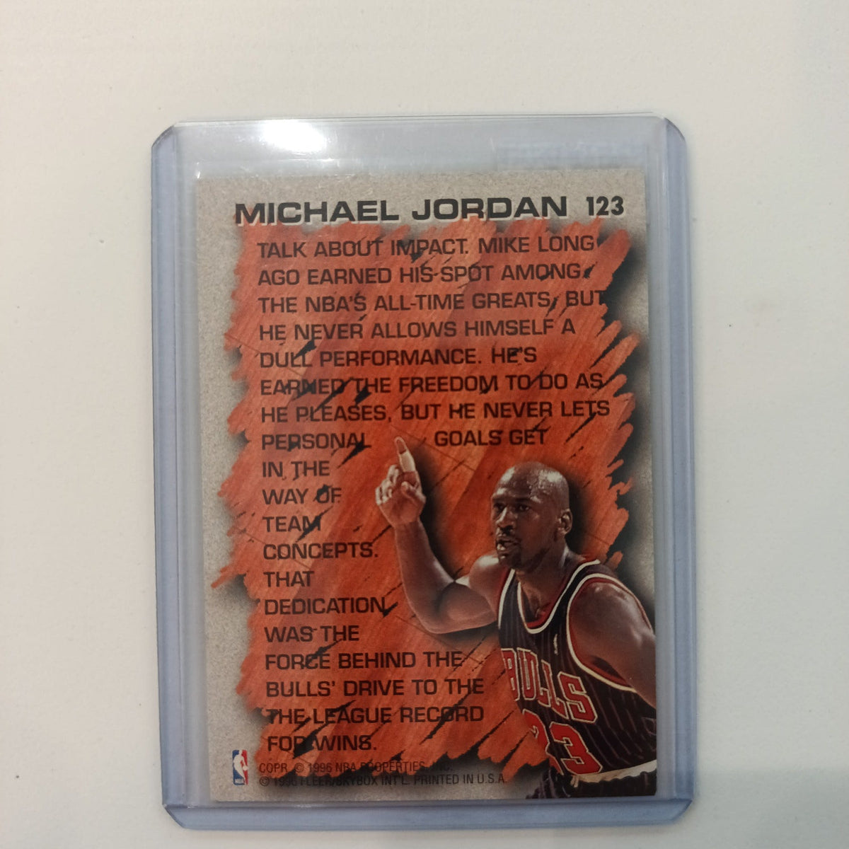 1996 Fleer Hardwood Leader Michael Jordan #123 - view 2