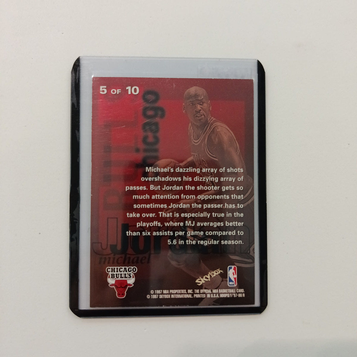 1997 Skybox NBA Hoops Dish N Swish Michael Jordan #5 - view 2