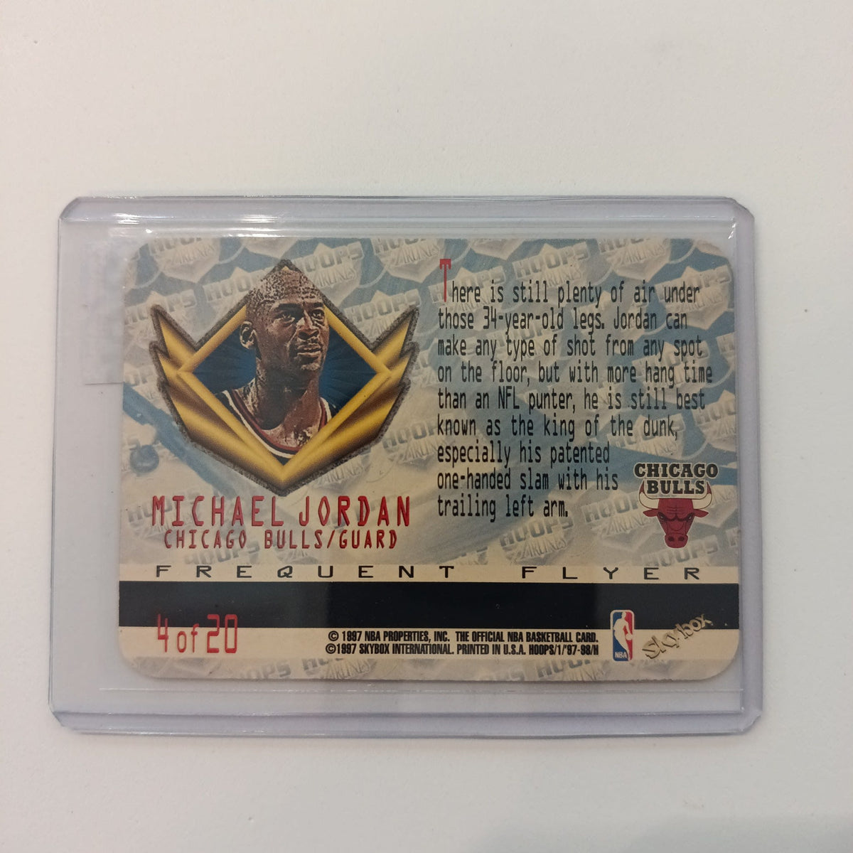 1997 SkyBox NBA Hoops Hoops Airlines Frequent Flyer Michael Jordan #4 - view 2