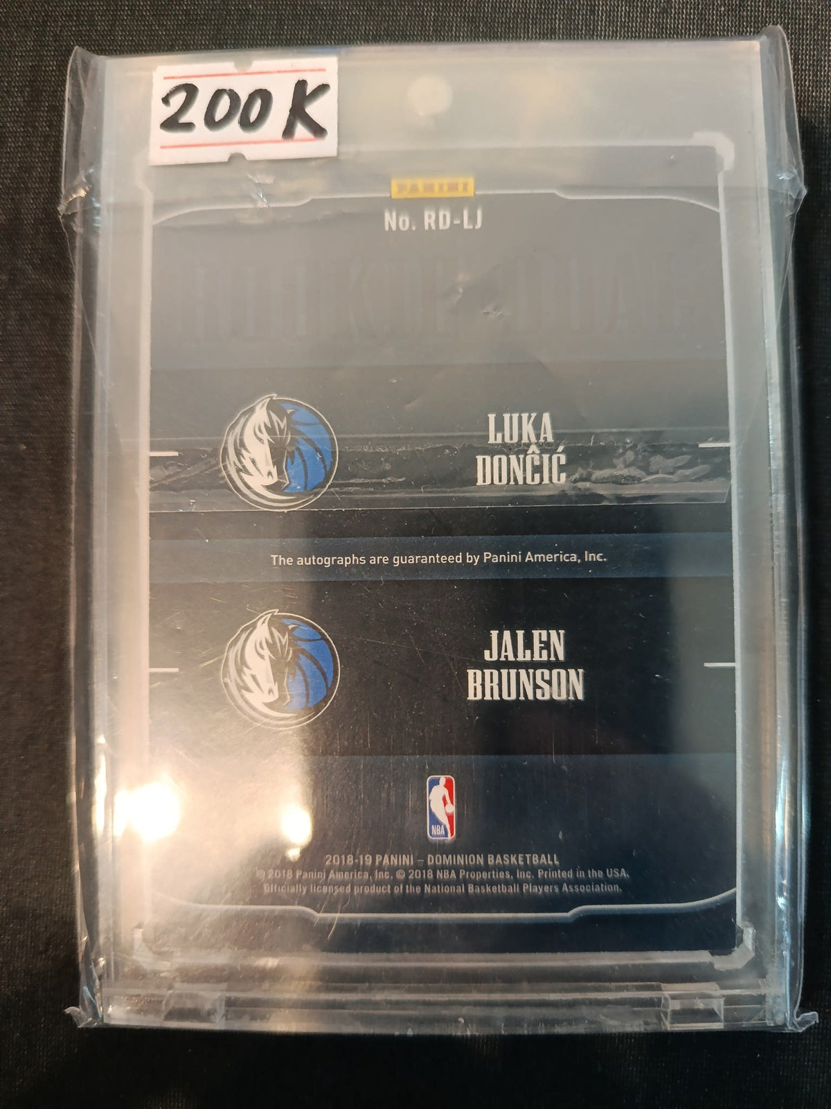 2018-19 Panini Dominion Rookie Dual Signatures Luka Doncic / Jalen Brunson #RD-LJ - view 2
