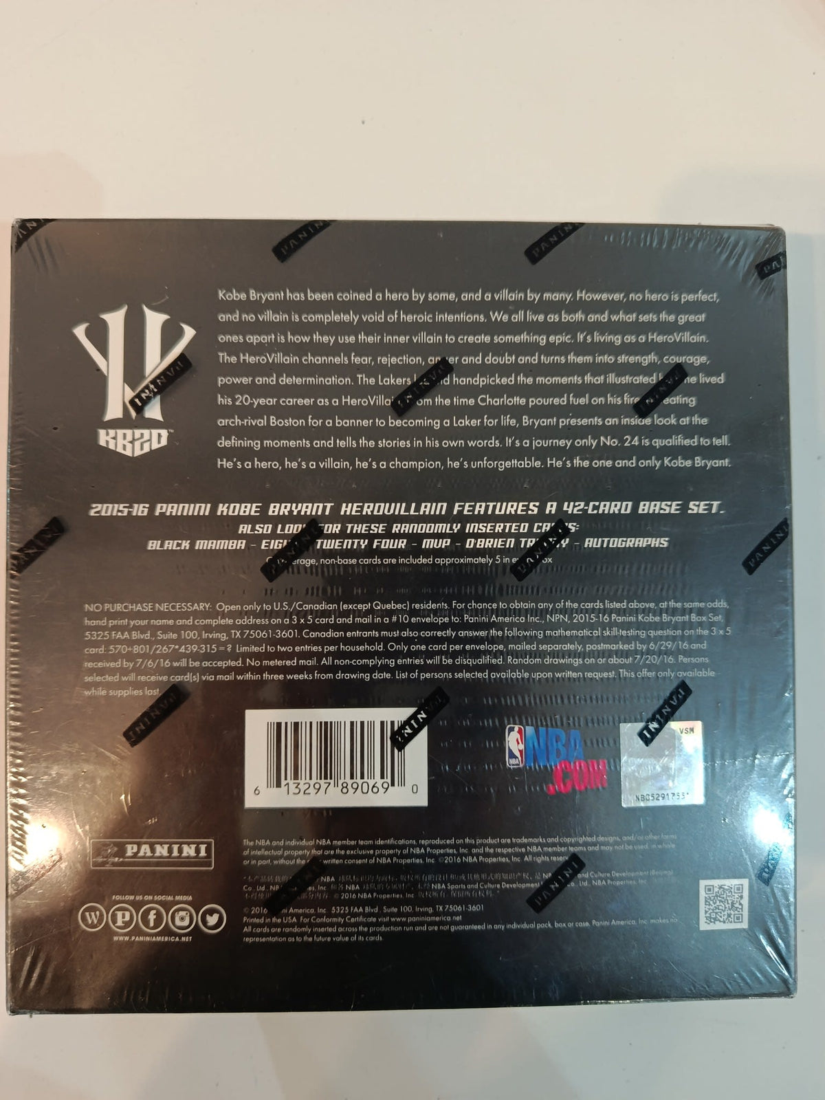 2015-16 Panini Kobe Bryant HeroVillain Limited Edition Box Set - view 2