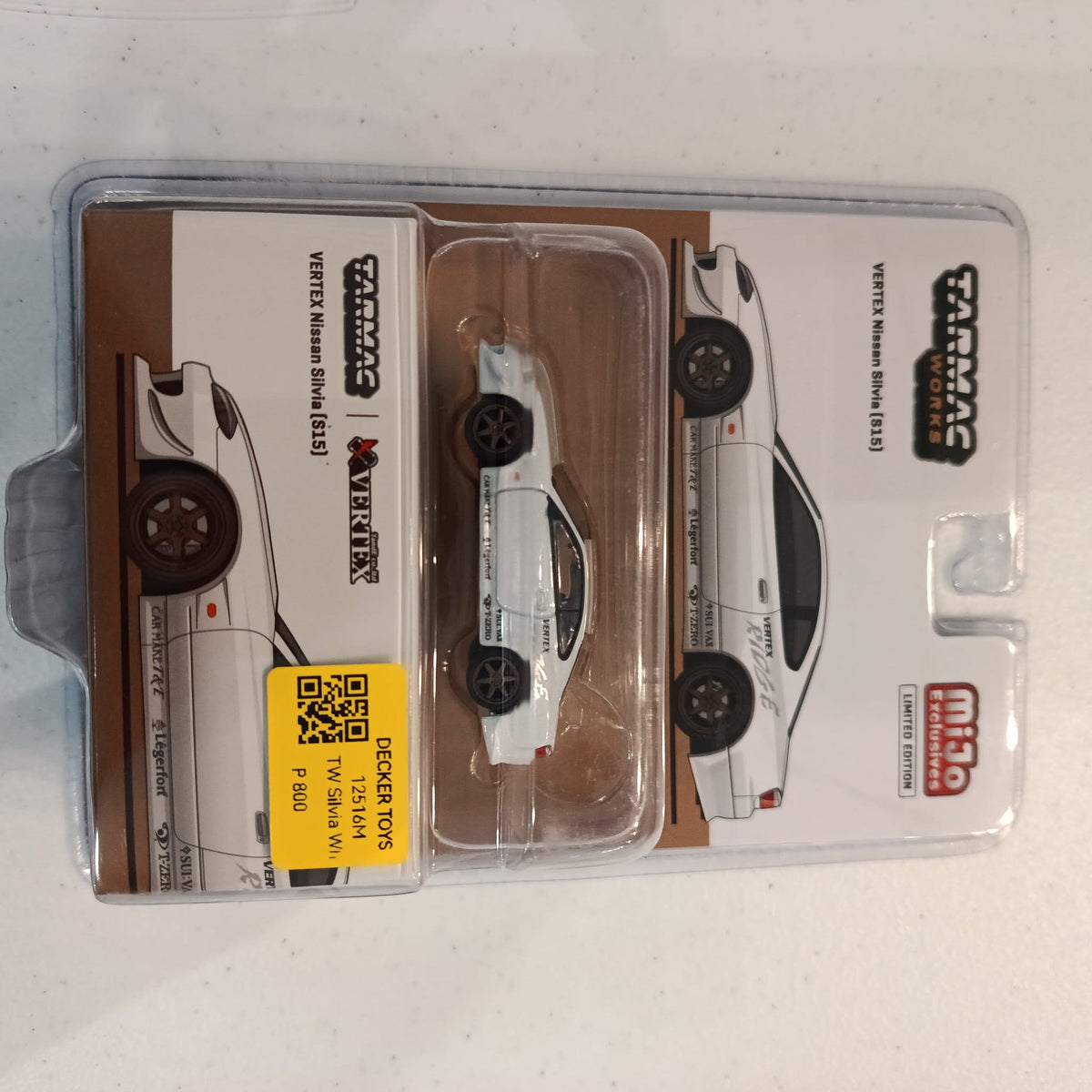 Tarmac Works Global 64 VERTEX Nissan Silvia (S15) White Metallic