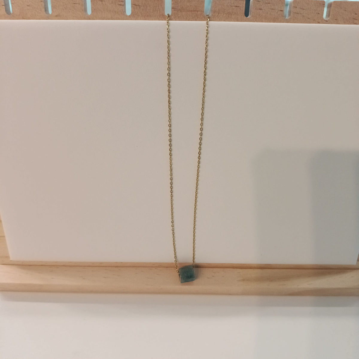 Generic / Unknown Jade Cylinder Pendant Necklace