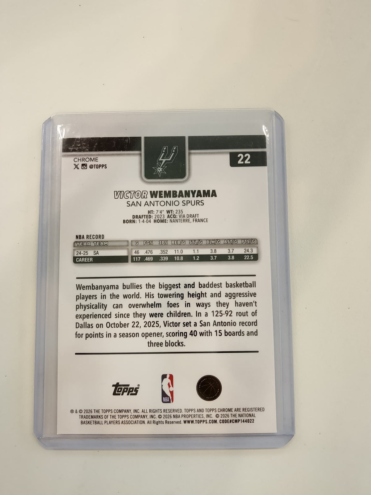 2025 Topps Spurs Victor Wembanyama #22 - view 2