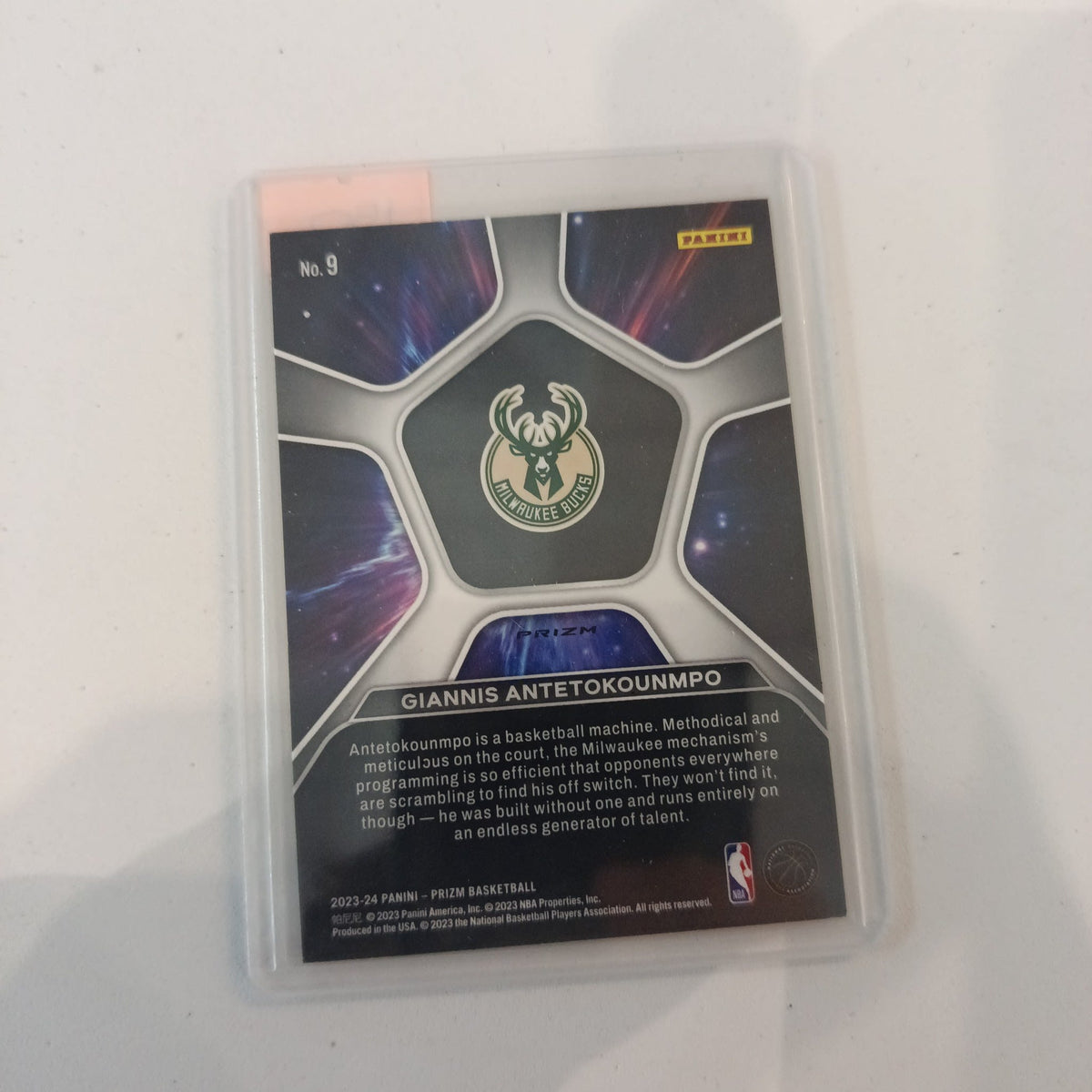 2023-24 Panini Prizm Deep Space Giannis Antetokounmpo Green #9 - view 2