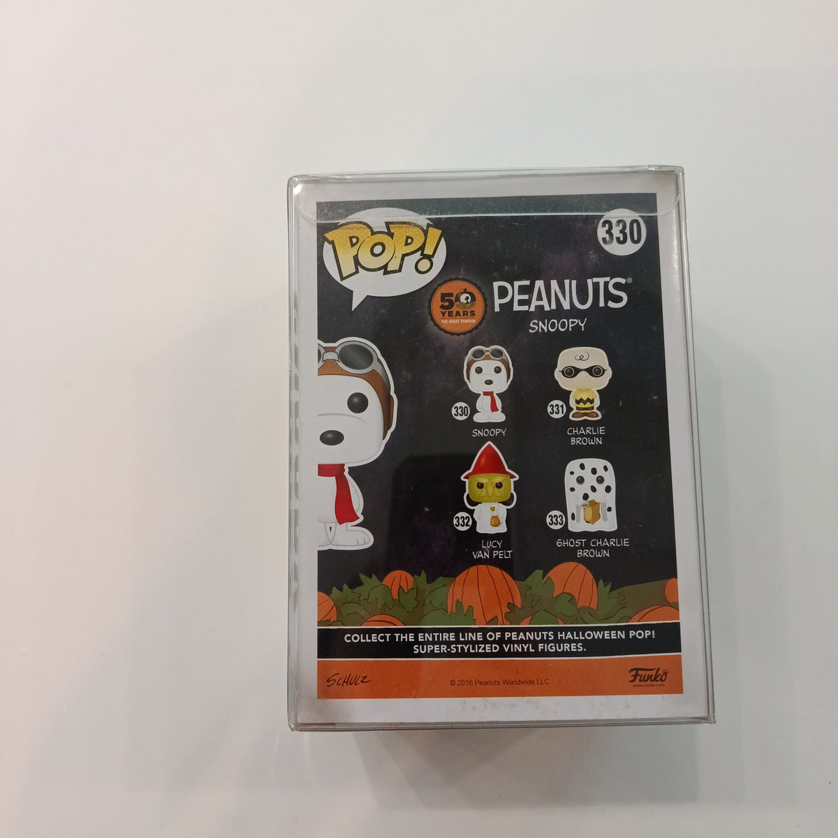 2016 Funko Pop Peanuts Snoopy #330 - view 2