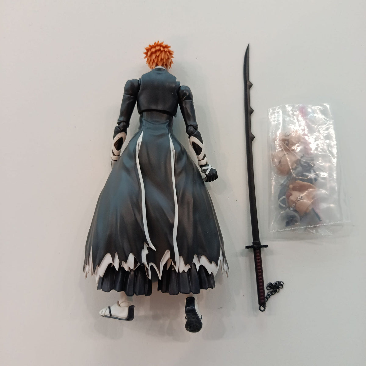 S.H.Figuarts Bleach Ichigo Kurosaki - view 2