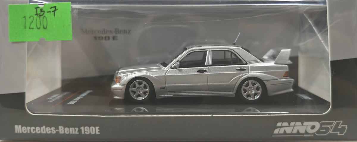 Inno64 Inno64 1:64 Scale Mercedes-Benz 190E