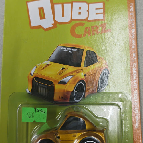 Mini GT Qube Carz Nissan GT-R (R35) LB★WORKS Type 1 Rear Wing Ver. 2 LB Gold #003