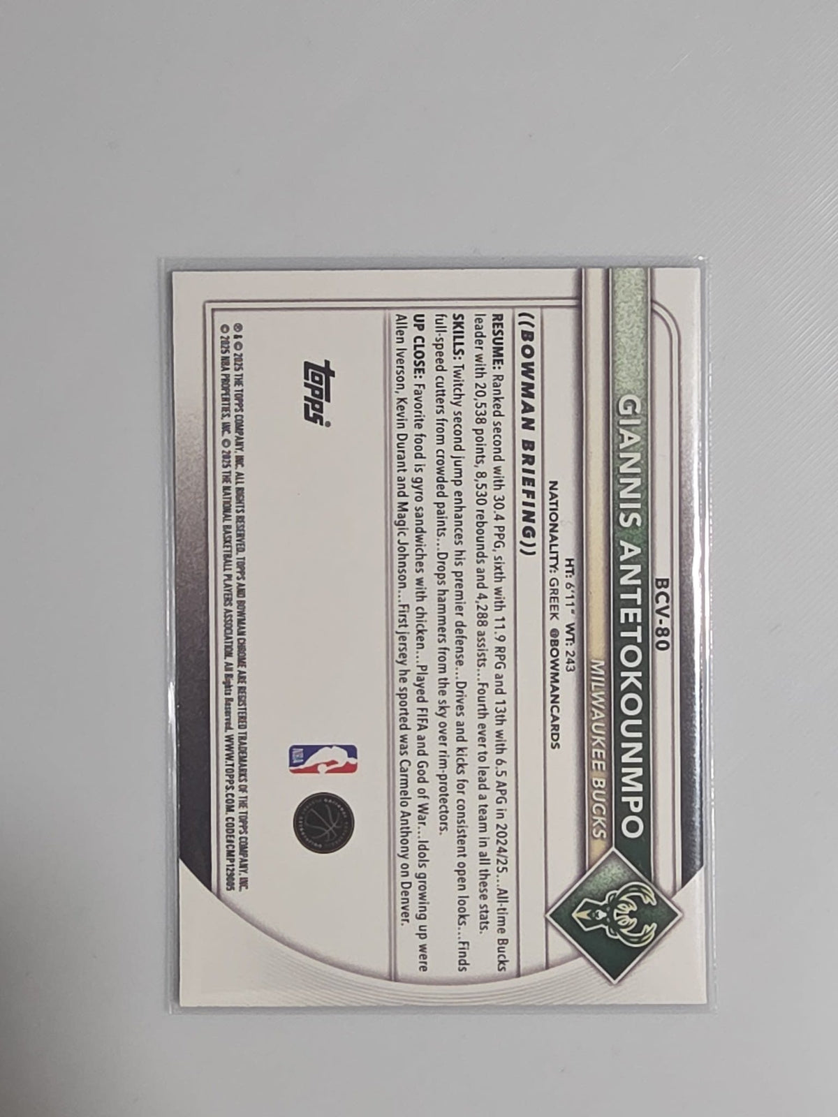 2024-25 Topps Bowman Chrome Bowman Briefing Giannis Antetokounmpo Snakeskin #BCV-80 - view 2
