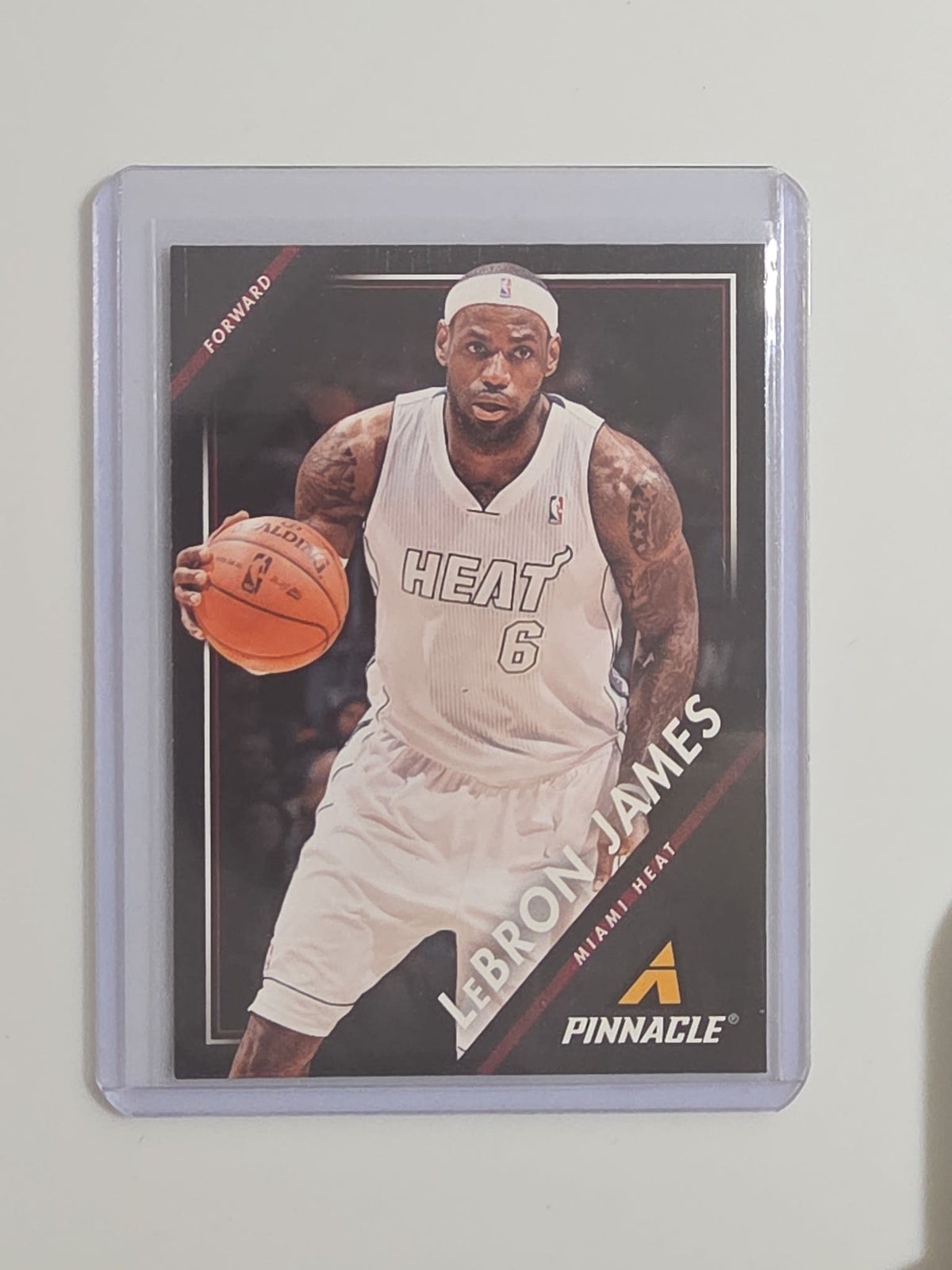 2013-14 Panini Pinnacle LeBron James #124