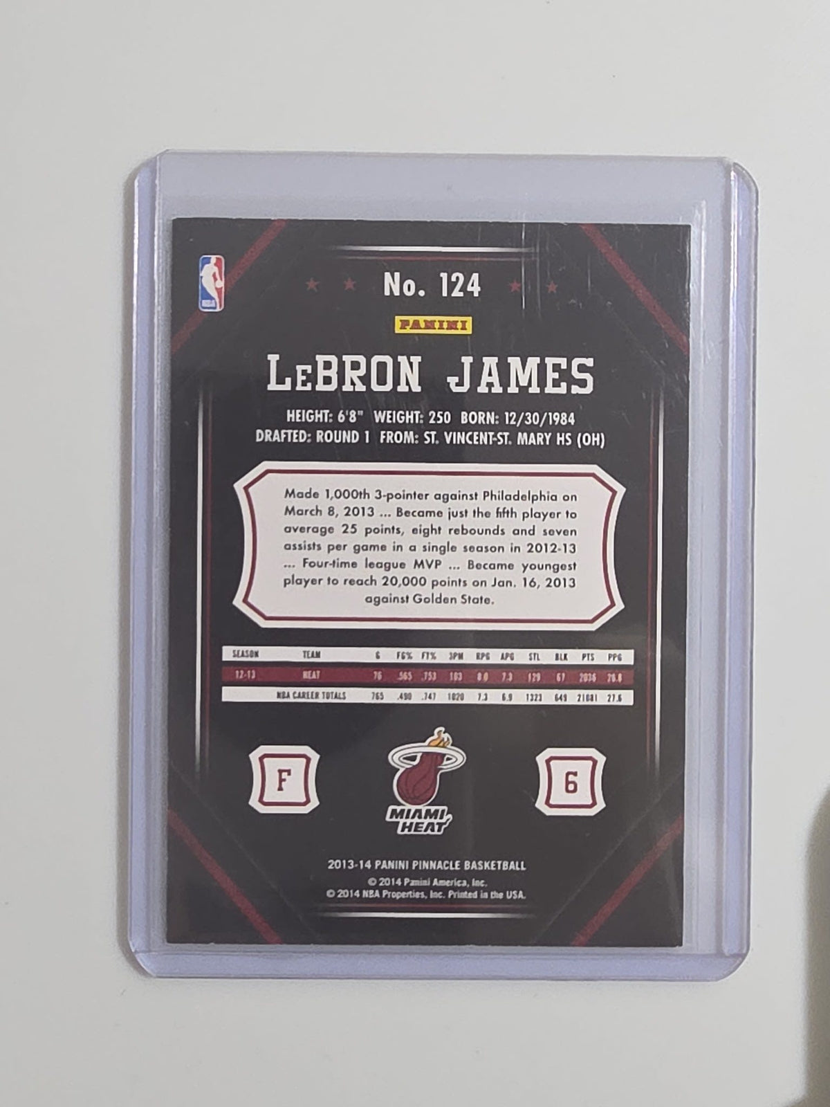 2013-14 Panini Pinnacle LeBron James #124 - view 2