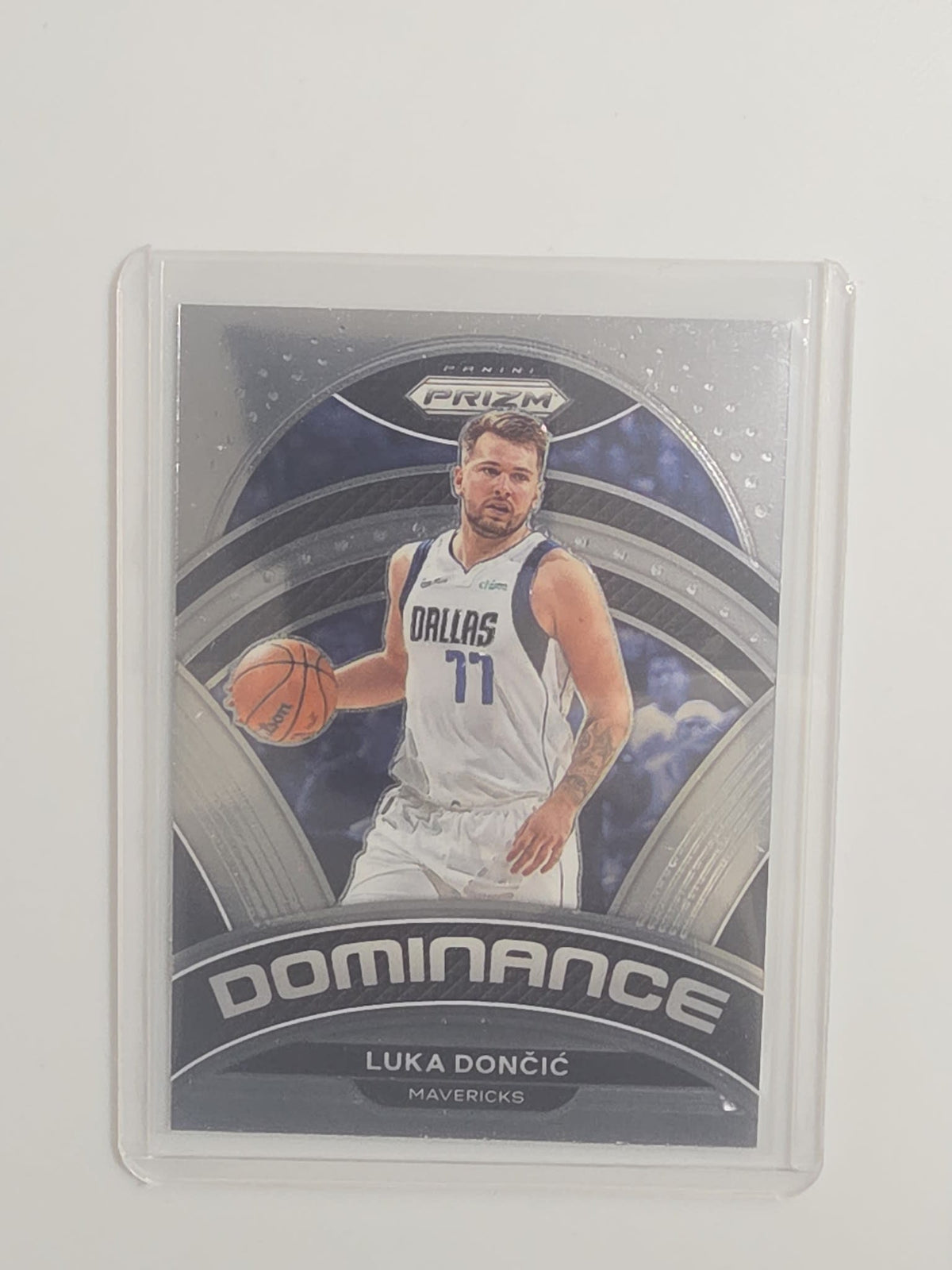 2022-23 Panini Prizm Dominance Luka Dončić #3
