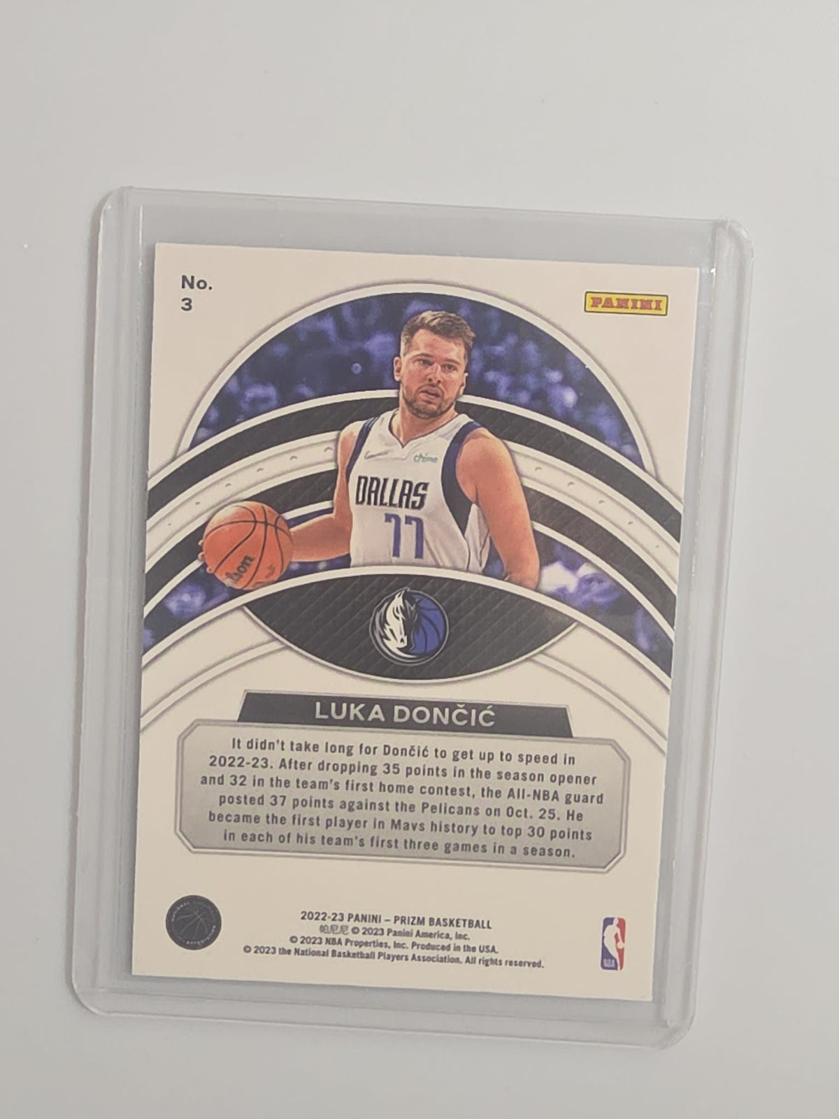2022-23 Panini Prizm Dominance Luka Dončić #3 - view 2