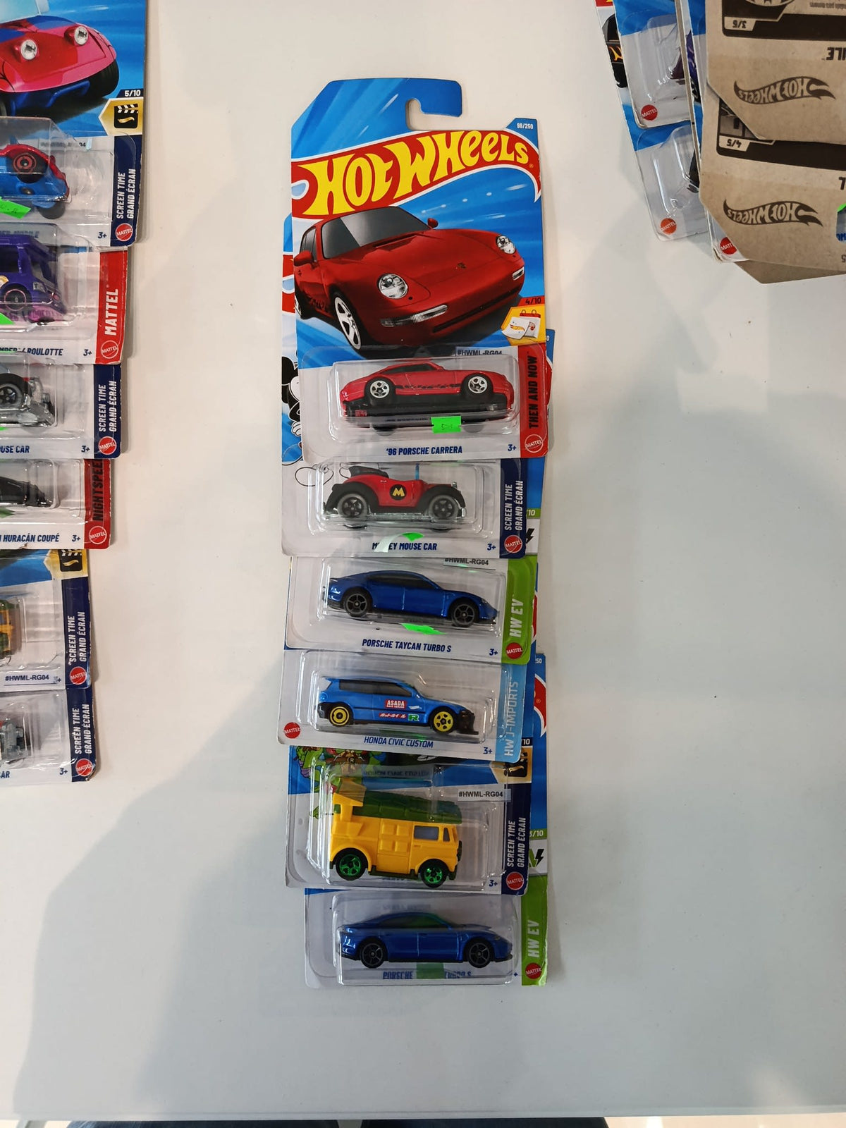 2024 Hot Wheels Screen Time Spider-Mobile #195/250 - view 2