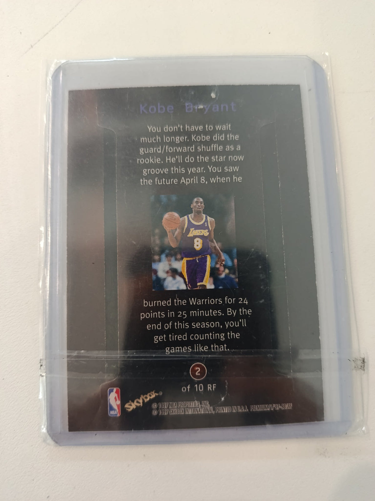 1997-98 Skybox Premium Rock N Fire Kobe Bryant #2 - view 2
