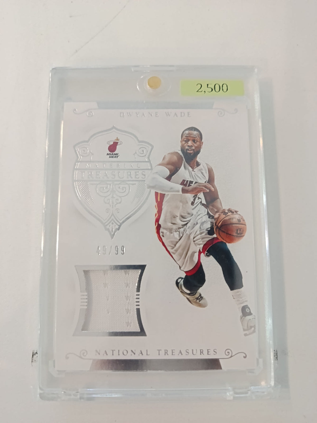 2014-15 Panini National Treasures Material Treasures Dwyane Wade #MT-DW